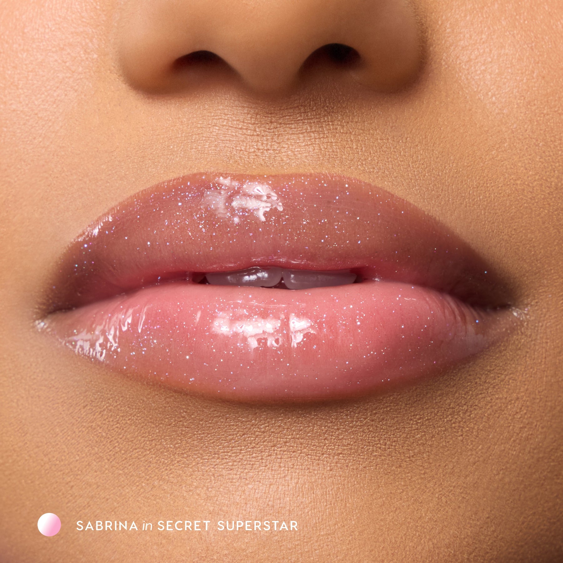 Secret Superstar - Bright Artistic Lip Look