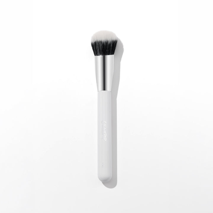 Angled Blending Face Brush - Detailed Lightweight Artistry Control