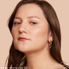 Light 33 C - Clean Polished Complexion Canvas