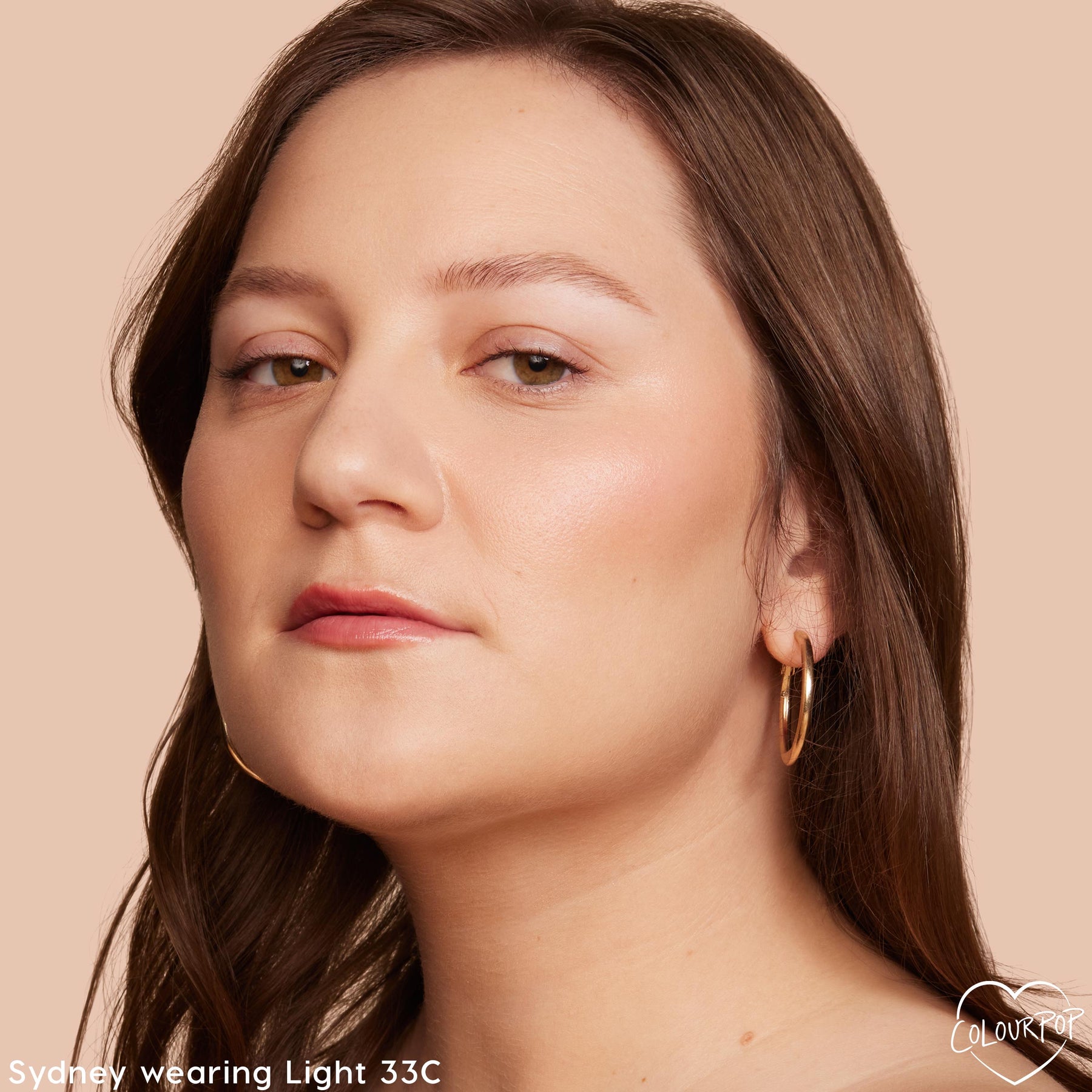 Light 33 C - Clean Polished Complexion Canvas