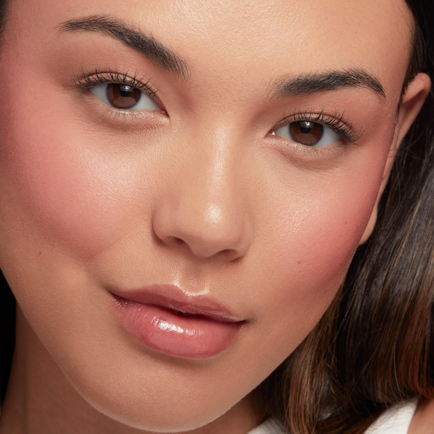 Hits Diff - Glowing Expressive Lip Story
